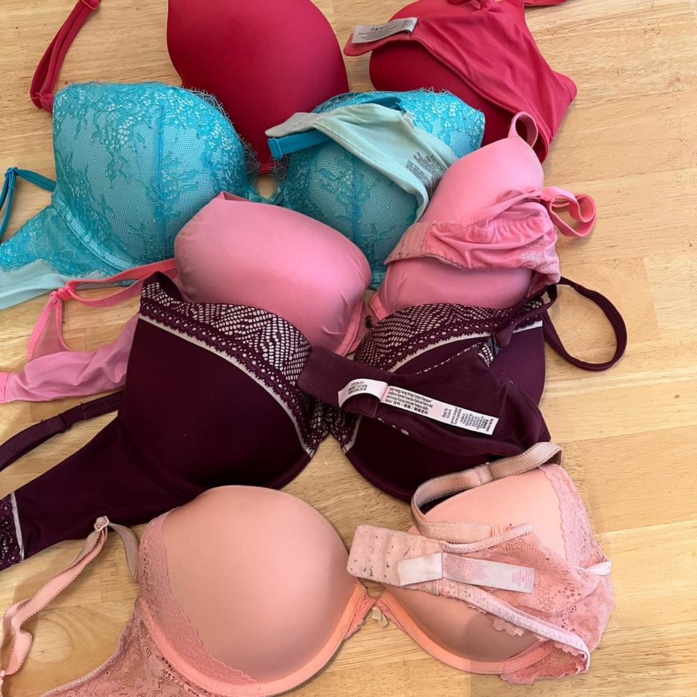 Lot of 5 Victoria’s Secret bras